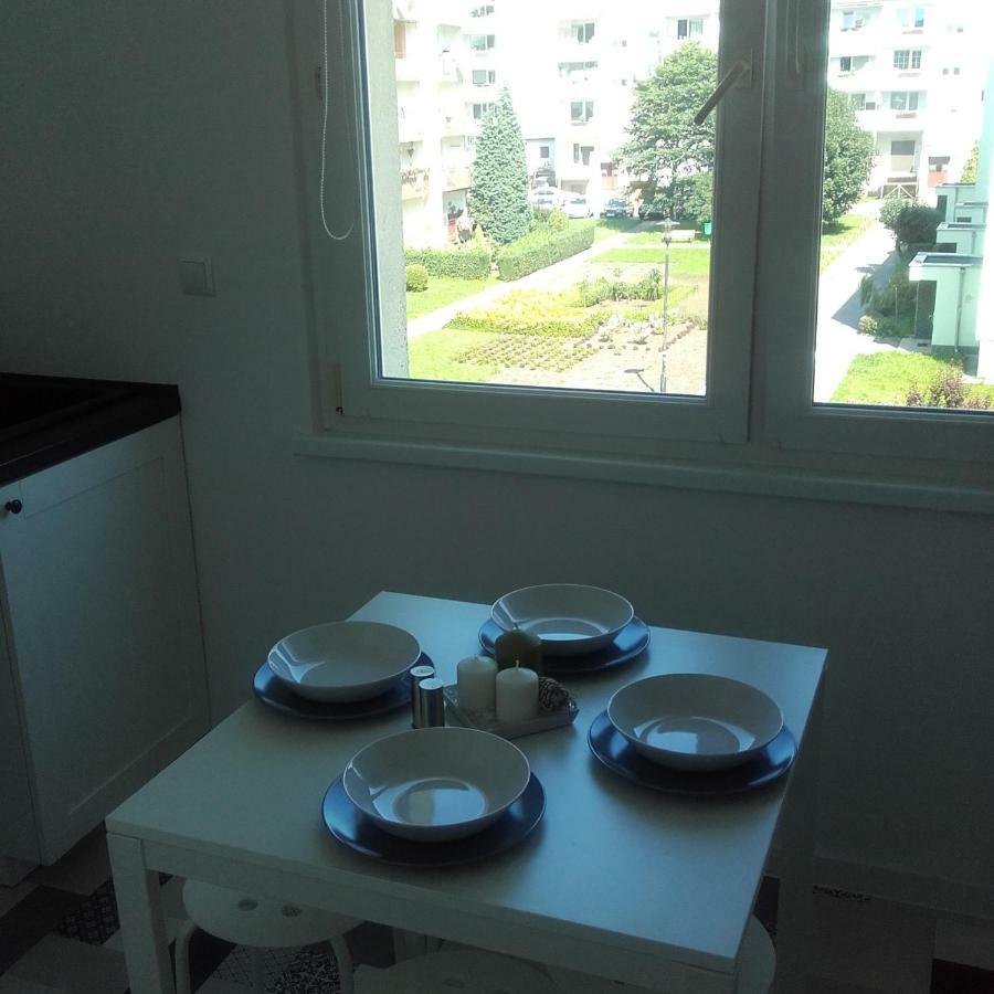 Grey Apartament Appartamento Kołobrzeg Esterno foto