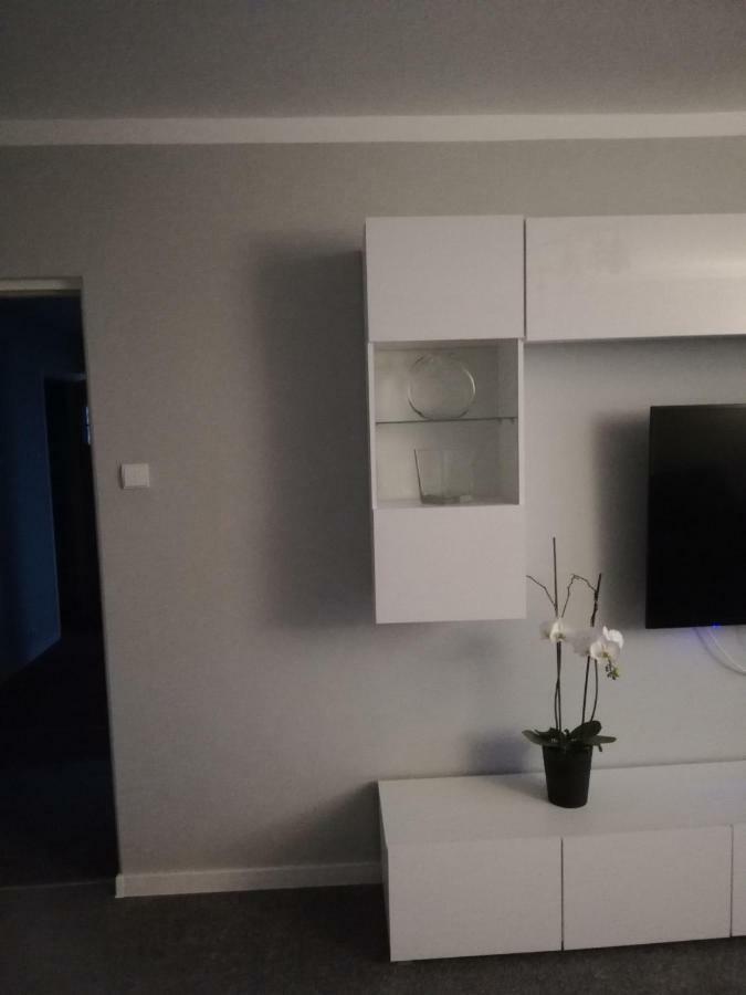 Grey Apartament Appartamento Kołobrzeg Esterno foto